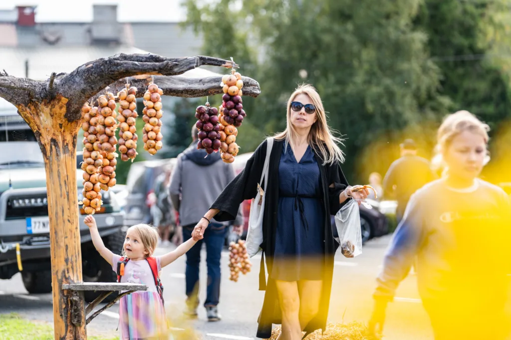Sibulatee puhvet nimega Talu Jalu, pildistas ürituste fotograaf Mailis Vahenurm-3 Ürituste fotograaf Mailis Vahenurm pildistas foto sündmuselt Sibulatee puhvetite päev.