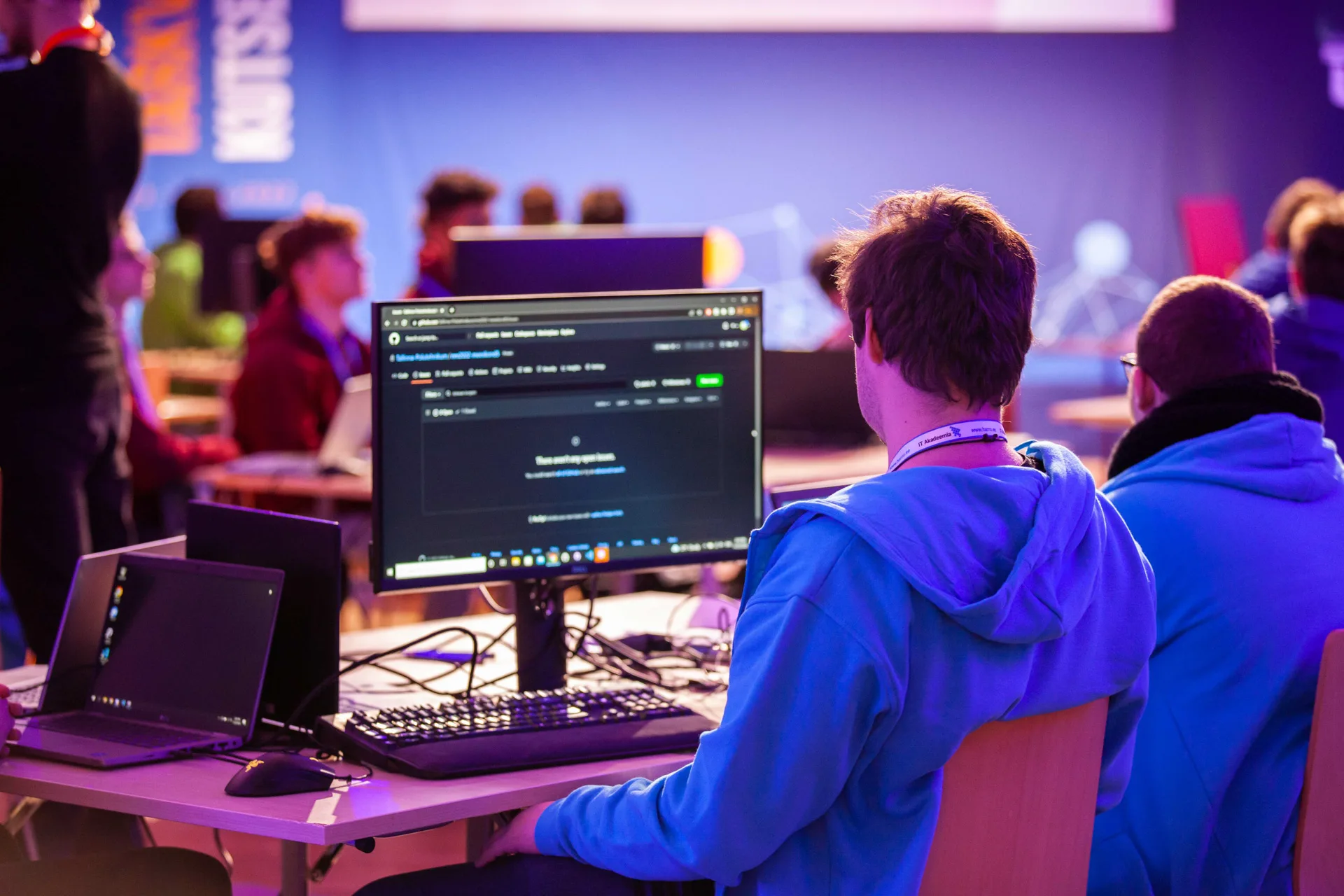 Ürituse foto sündmuselt "Tarkvaraarendaja kutsemeistrivõistlus", pildistas fotograaf Mailis Vahenurm.