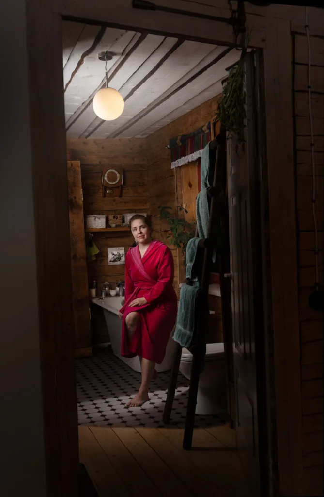 Persoonibrändi foto naisest, pildistas fotograaf Mailis Vahenurm.