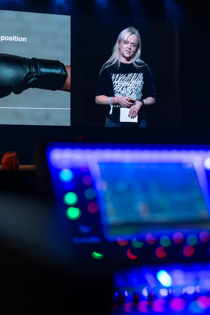 Foto sündmuselt sTARTUp Day Tartus, pildistas ürtuste fotograaf Mailis Vahenurm.