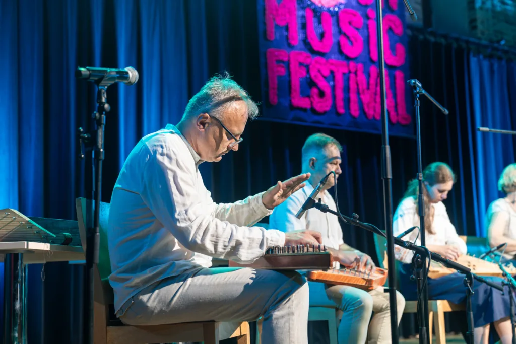 Ürituse foto 30. Viljandi Pärimusmuusika Festivalilt, pildistas fotograaf Mailis Vahenurm.