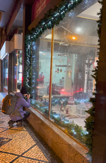 Mänguasjapoe "Toc & Retoc loja atelier" vaateakna pildistamine Aveiros, pildistas Kätlin Rapp.