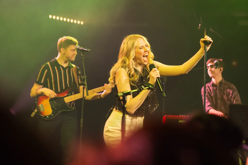 Rita Ray kontsert üritusel Tallinn Music Week 2024, pildistas ürituste fotograaf Mailis Vahenurm.