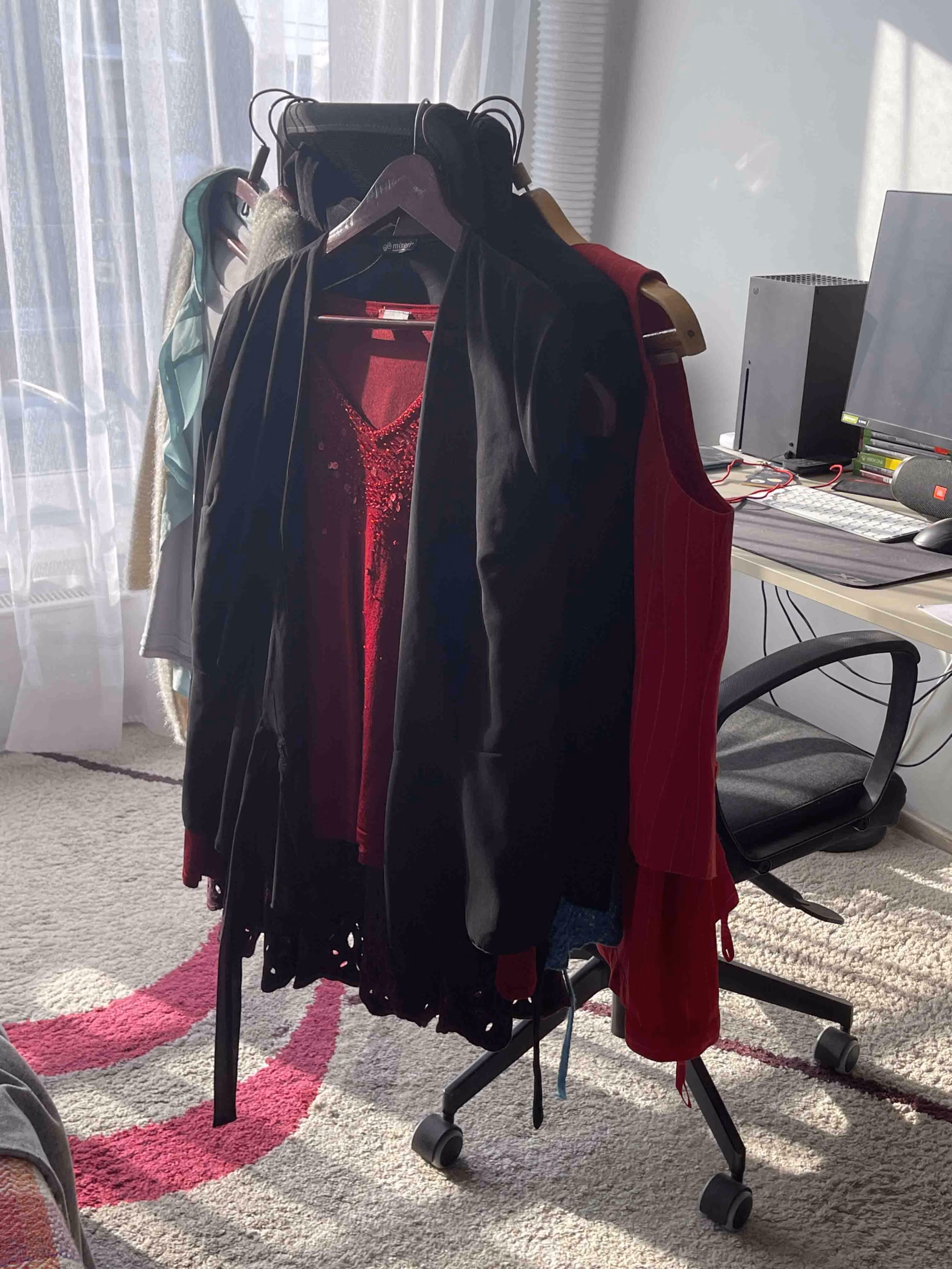 Brändifotode planeerimine muutub lihtsamaks, kui kogu garderoob on nähtaval ja läbimõeldud Brändifotode planeerimine muutub lihtsamaks, kui kogu garderoob on nähtaval ja läbimõeldud.